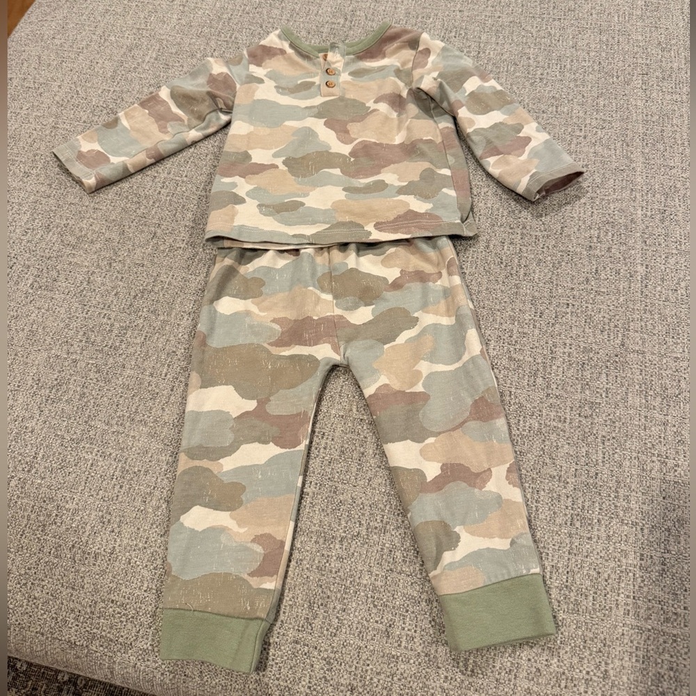 Cat & Jack Long Sleeve Camouflage Outfit